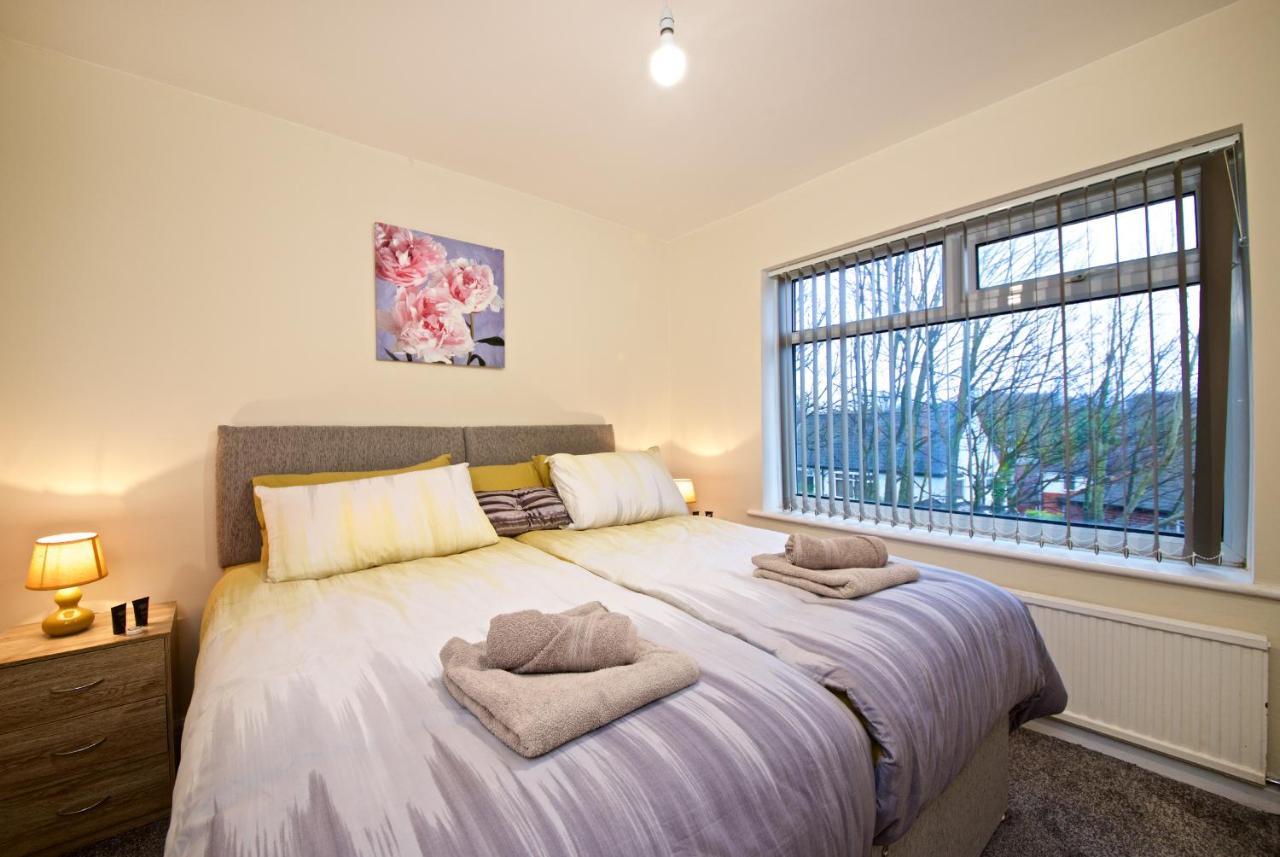 Beautiful Cozy Home With Free Parking Manchester Kültér fotó