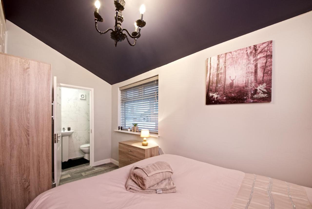 Beautiful Cozy Home With Free Parking Manchester Kültér fotó