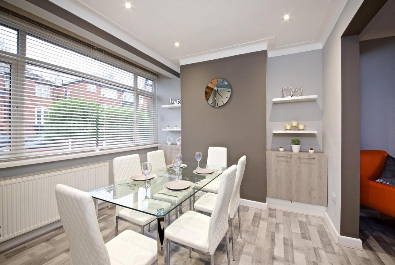 Beautiful Cozy Home With Free Parking Manchester Kültér fotó