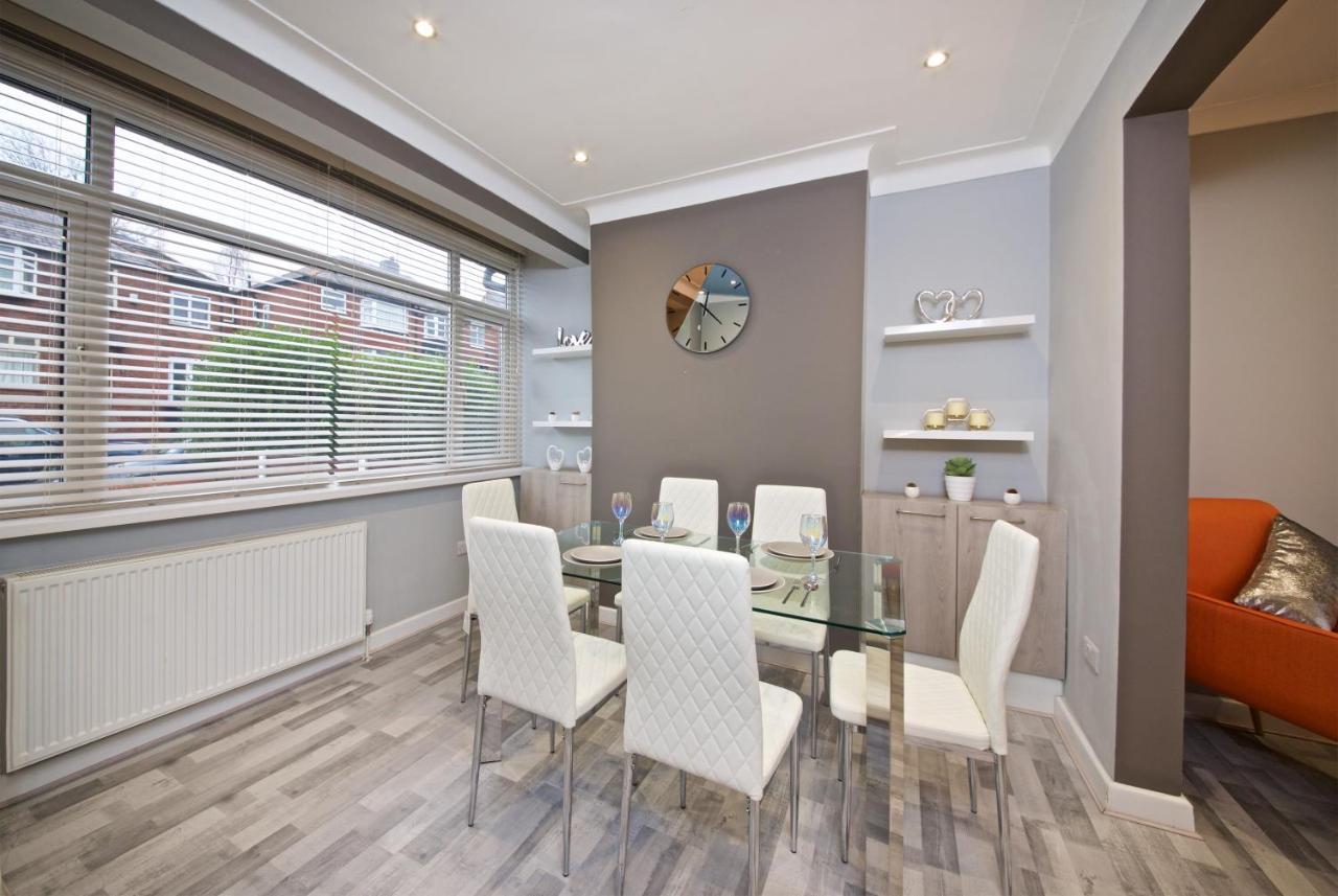 Beautiful Cozy Home With Free Parking Manchester Kültér fotó
